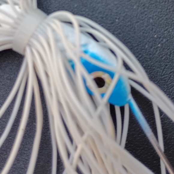 Colorful Fishing Lures with Silver Blades - Picture 5 of 5